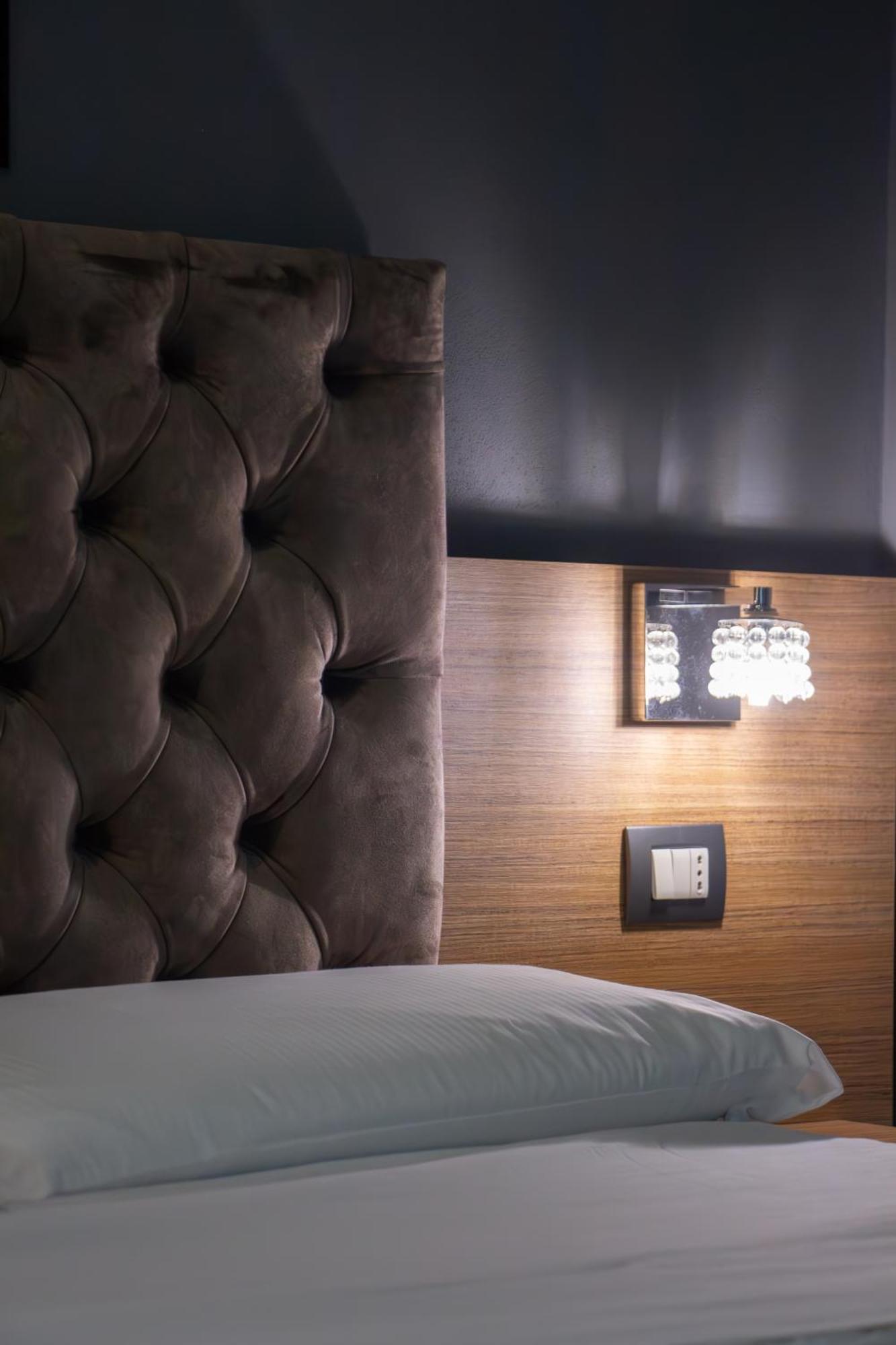 Hotel Beb Umberto I Napoli Exterior foto