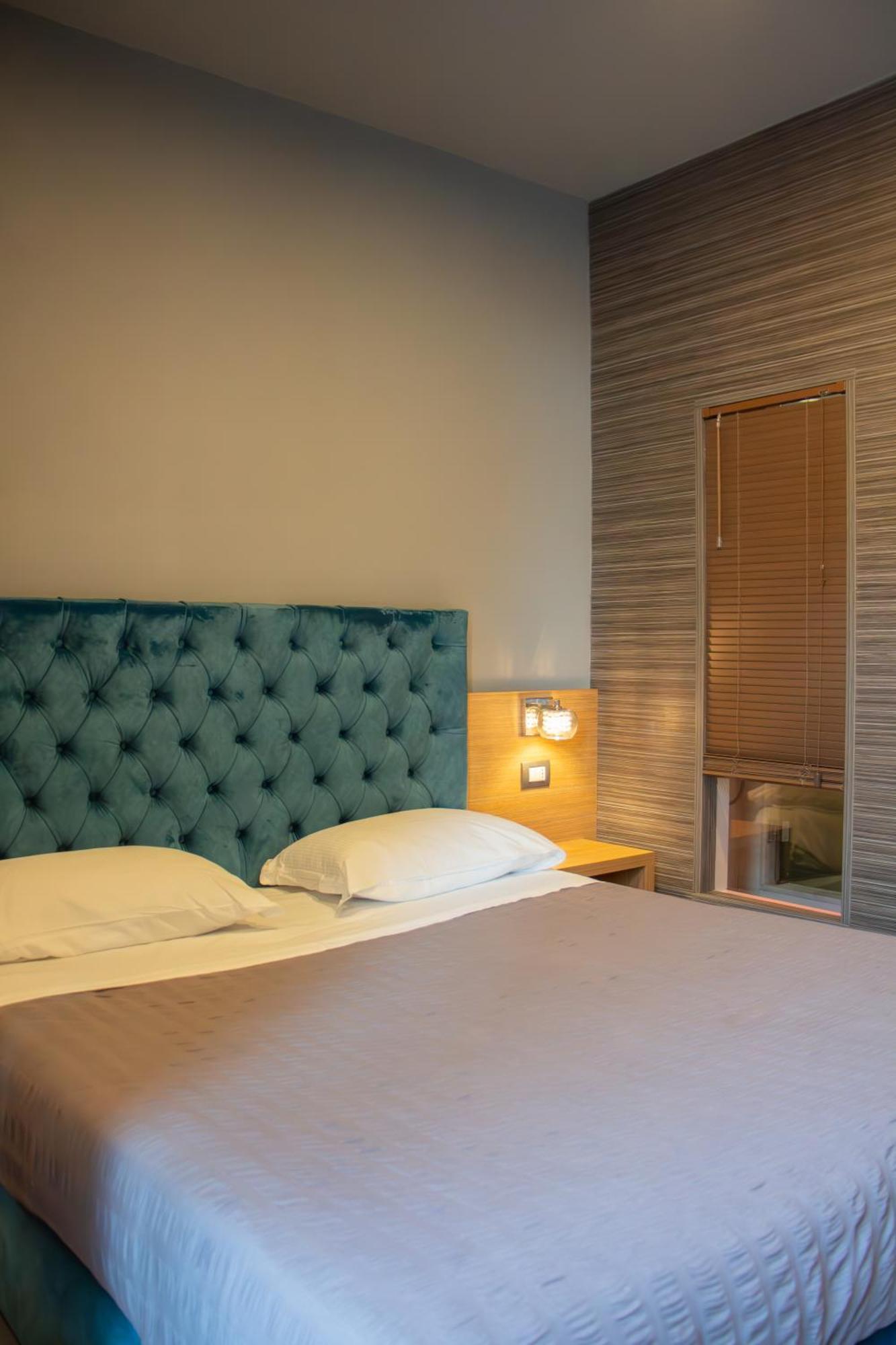 Hotel Beb Umberto I Napoli Exterior foto
